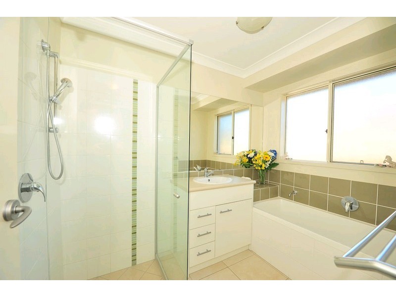 17 Pelagian Street, Augustine Heights QLD 4300