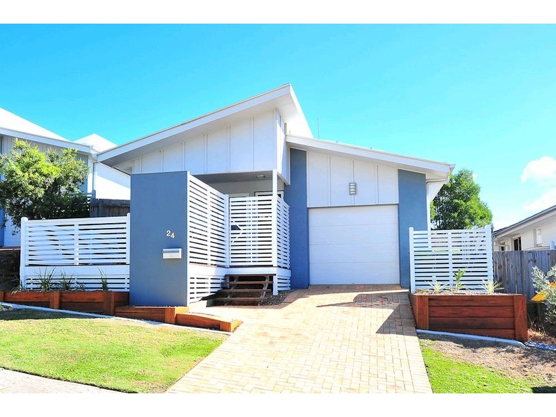 24 Creekside Drive, Springfield Lakes QLD 4300