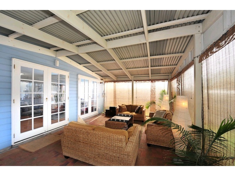 6 Chateau Street, Springfield Lakes QLD 4300