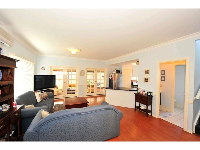 6 Chateau Street, Springfield Lakes QLD 4300