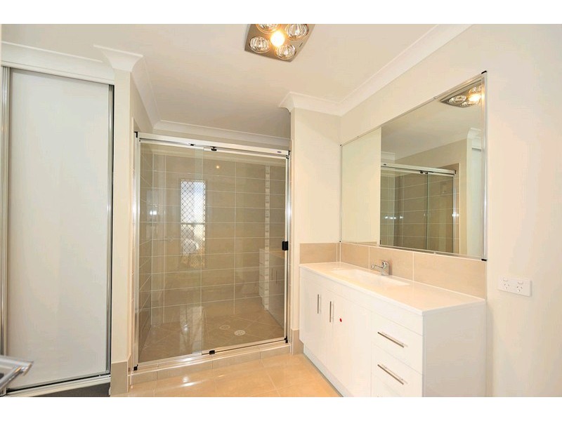 10 Rosella Crescent, Springfield Lakes QLD 4300