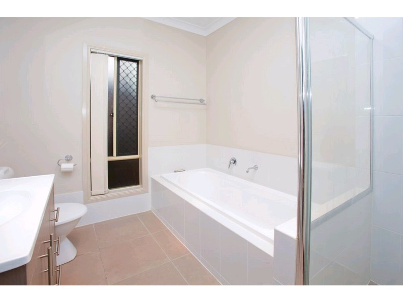 47 Riverside Crescent, Springfield Lakes QLD 4300