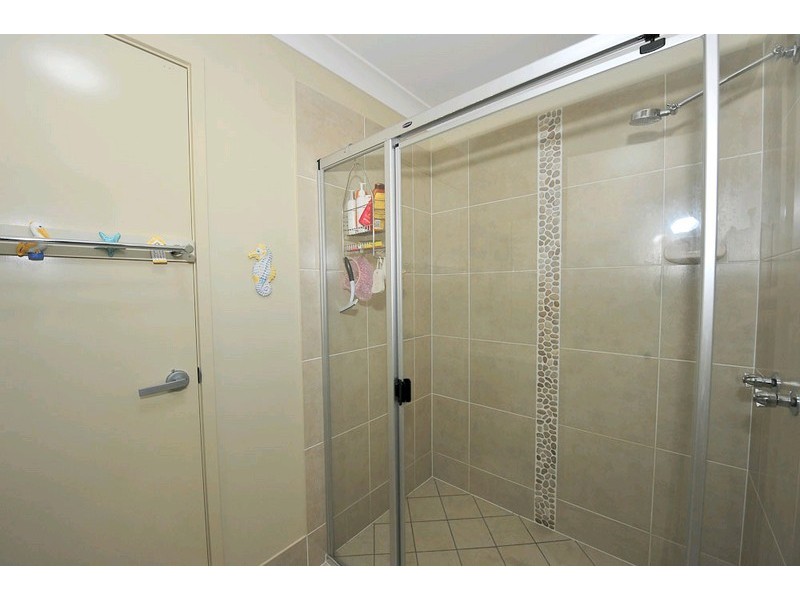 17 Wimbledon Street, Springfield Lakes QLD 4300