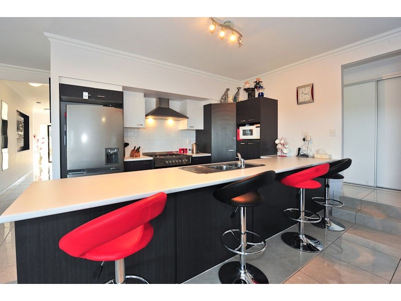 36 Brigid Boulevard, Augustine Heights QLD 4300