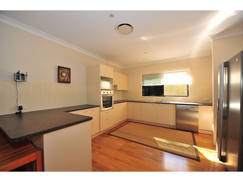 11 Wanderer Crescent, Springfield Lakes QLD 4300