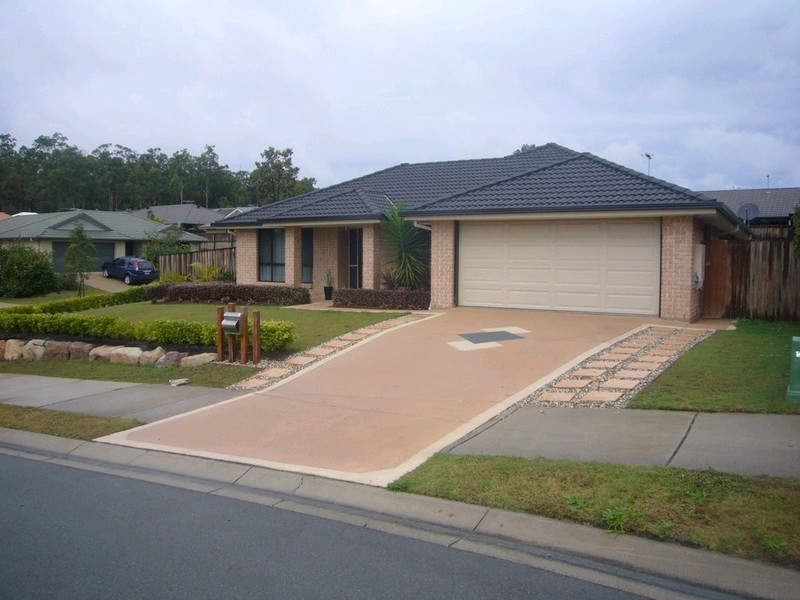 1 Darter Place, Springfield Lakes QLD 4300
