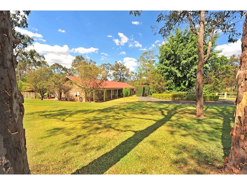 2-4 Pademelon Court, Greenbank QLD 4124