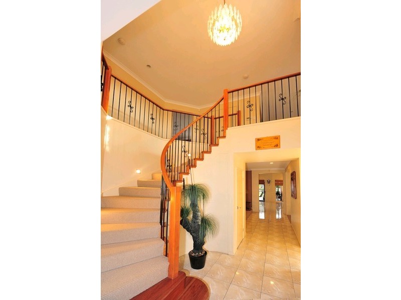 15 Greenland Court, Springfield QLD 4300