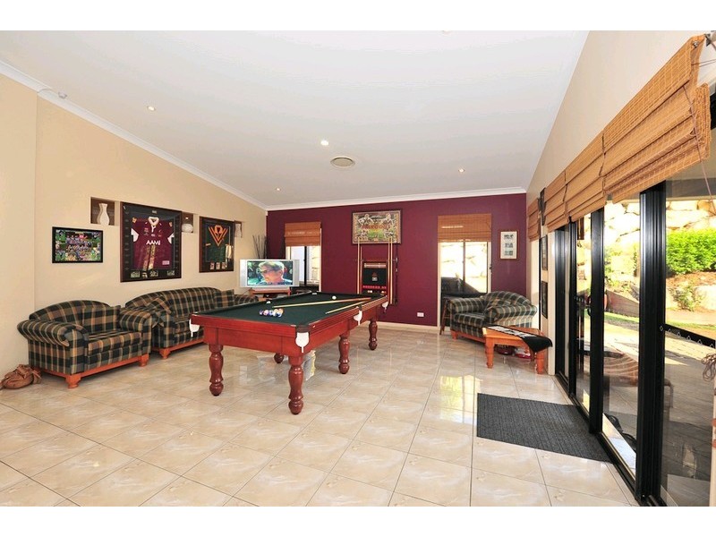 15 Greenland Court, Springfield QLD 4300