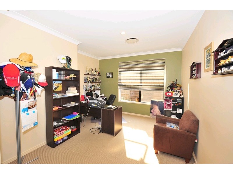 15 Greenland Court, Springfield QLD 4300