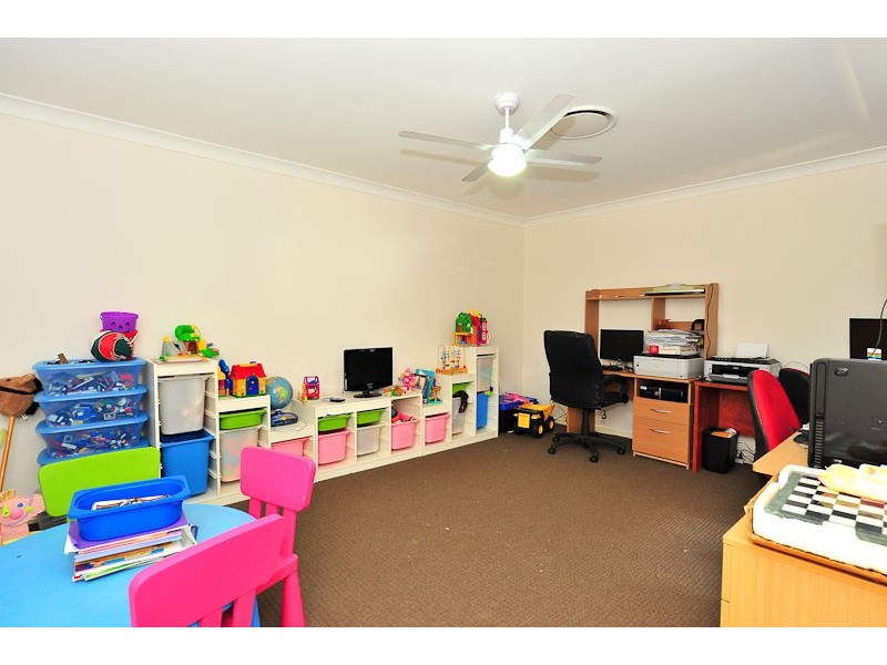 20 Trinity Crescent, Augustine Heights QLD 4300