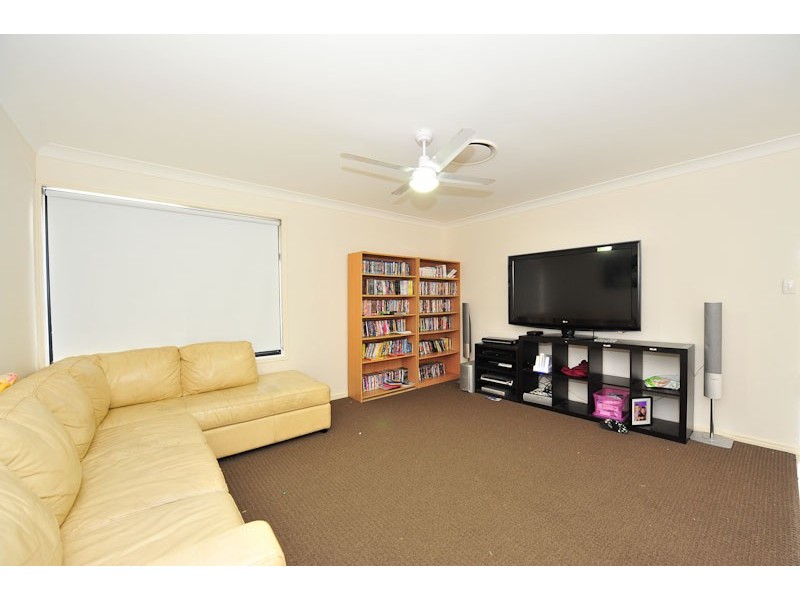 20 Trinity Crescent, Augustine Heights QLD 4300