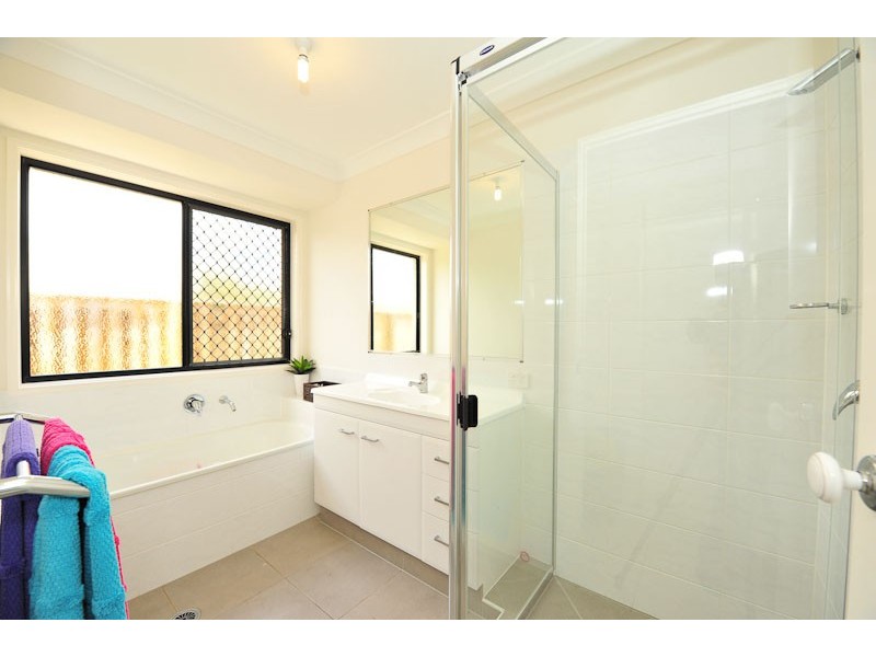 20 Trinity Crescent, Augustine Heights QLD 4300