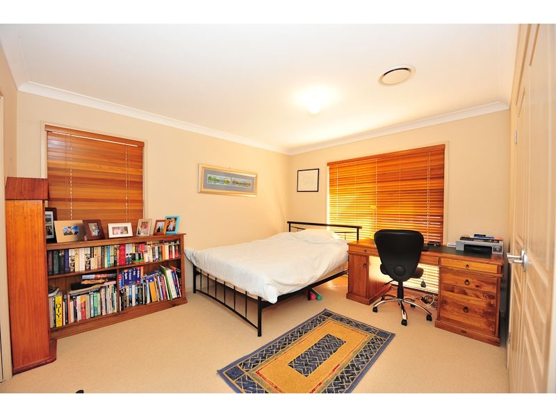 42 Neptune Street, Springfield Lakes QLD 4300