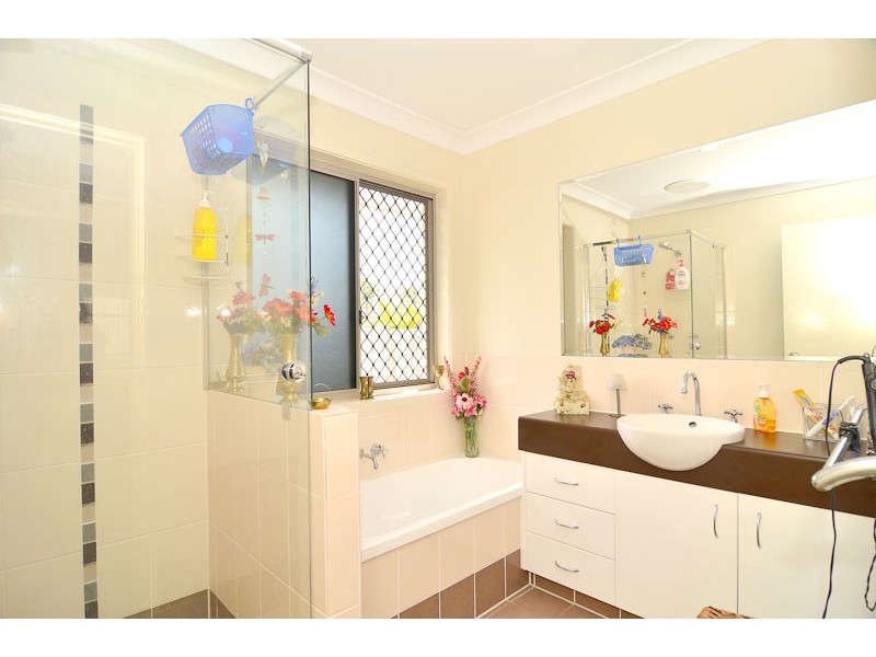 14 Parkview Drive, Springfield Lakes QLD 4300