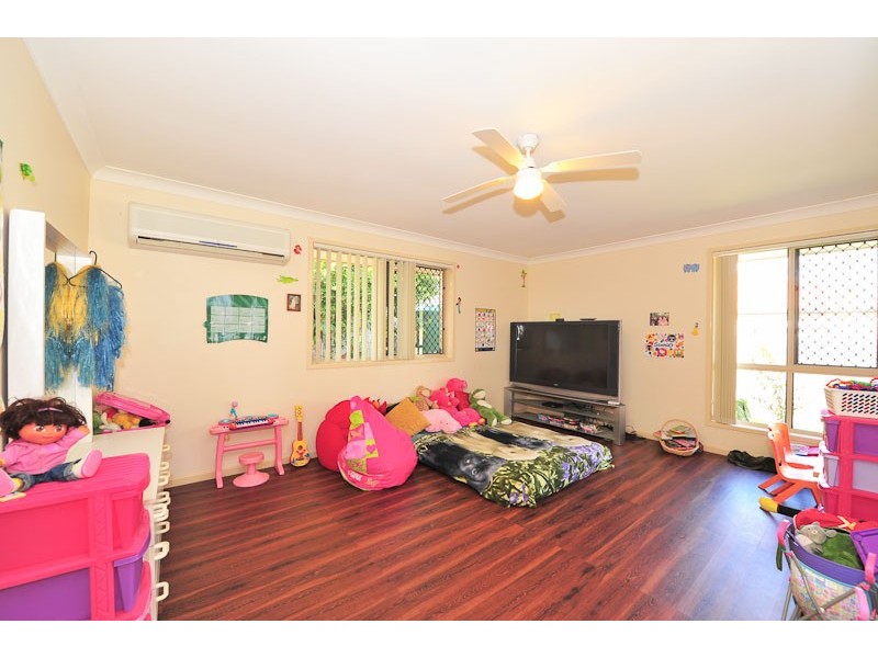 94 James Josey Avenue, Springfield Lakes QLD 4300