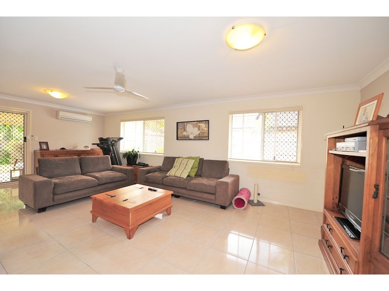 5 Emerson Close, Springfield Lakes QLD 4300