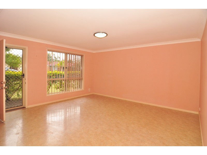 8 Karnak Court, Camira QLD 4300