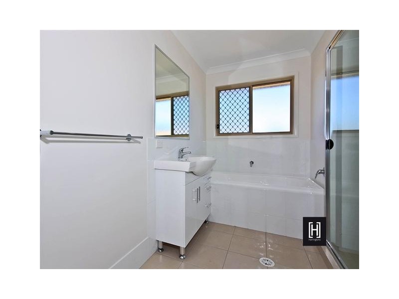 26 Daisy Street, Springfield Lakes QLD 4300