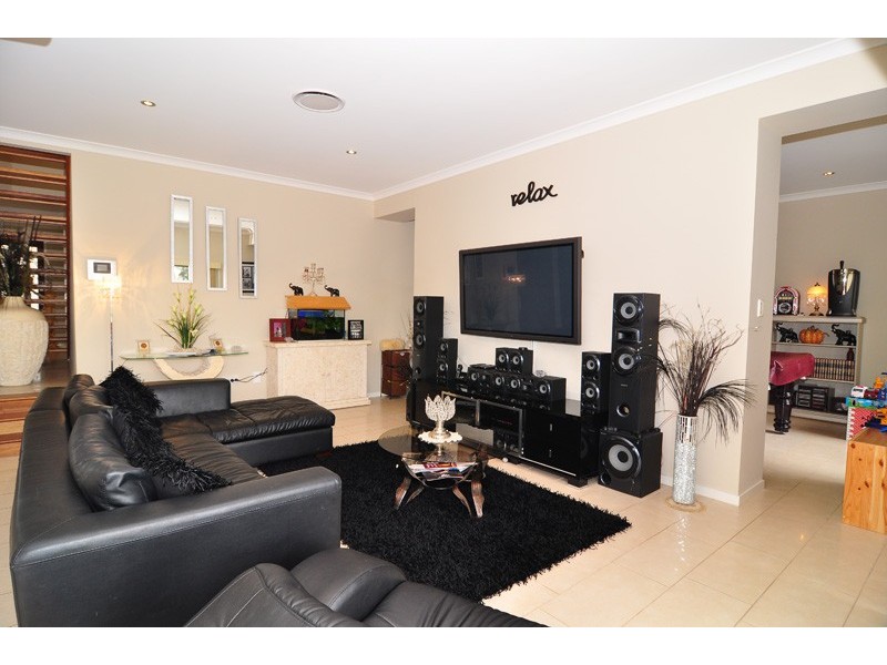 1 Riverine Drive, Springfield Lakes QLD 4300