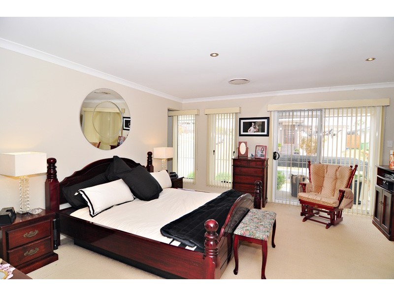 1 Riverine Drive, Springfield Lakes QLD 4300