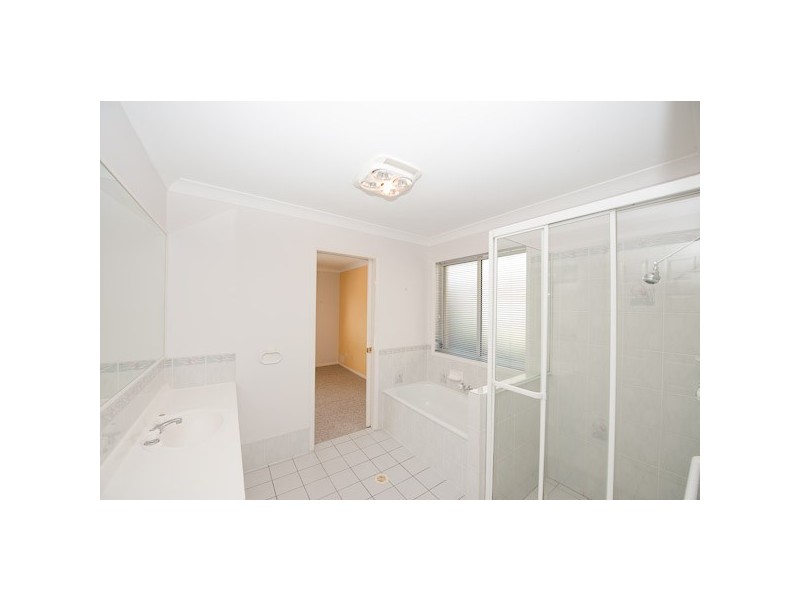 3 Bankswood Court, Camira QLD 4300