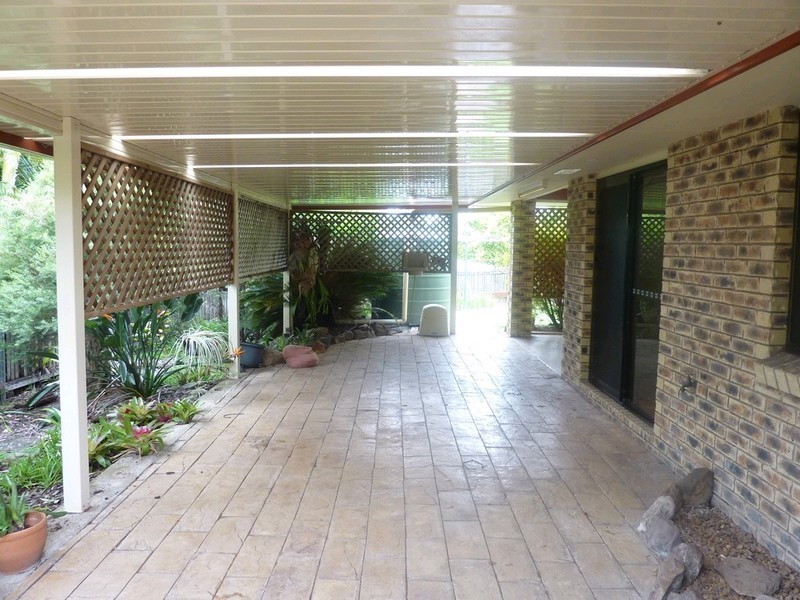 16 Garden Avenue, Camira QLD 4300