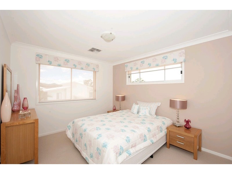 4 Boronia Court, Springfield Lakes QLD 4300