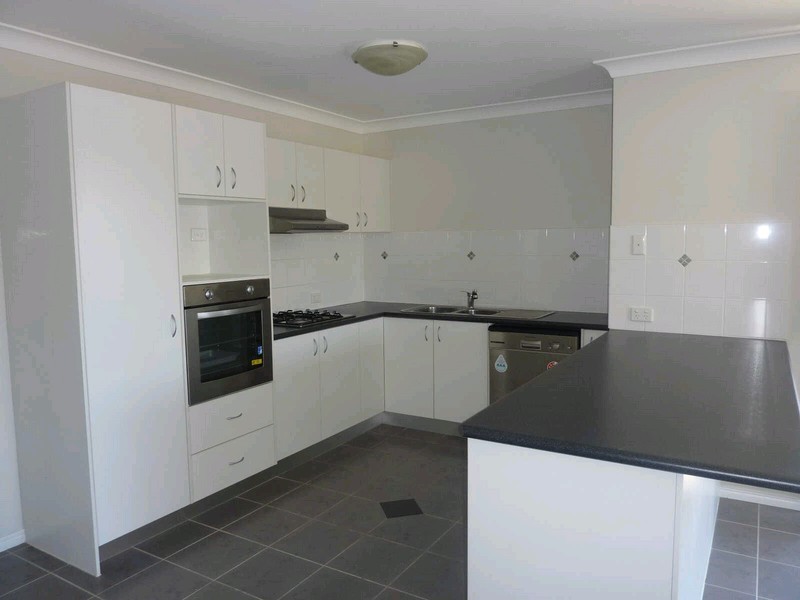 24 Esperance Crescent, Springfield Lakes QLD 4300