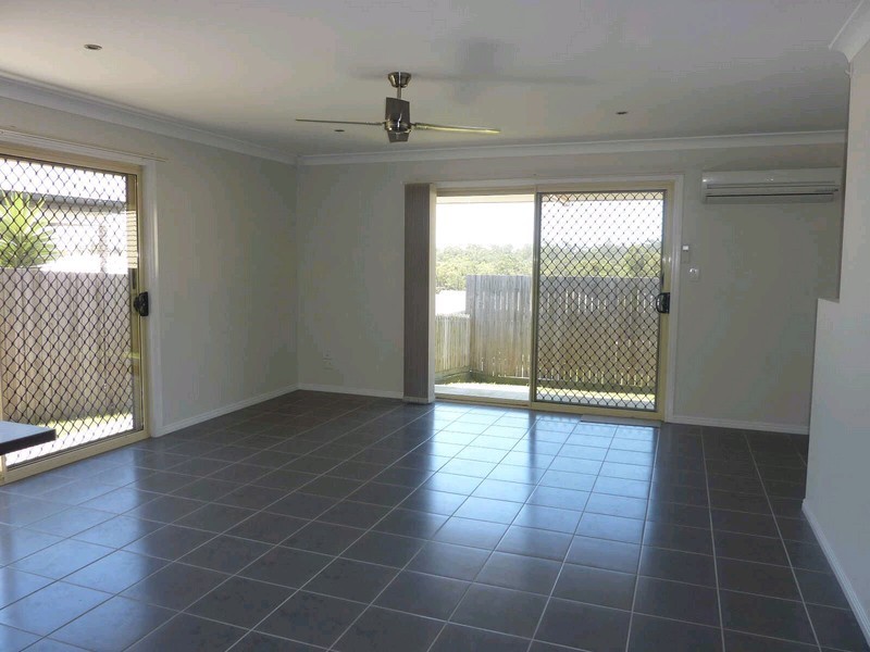 24 Esperance Crescent, Springfield Lakes QLD 4300