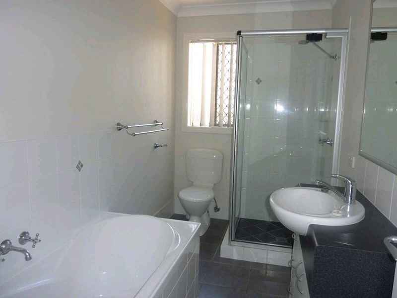 24 Esperance Crescent, Springfield Lakes QLD 4300