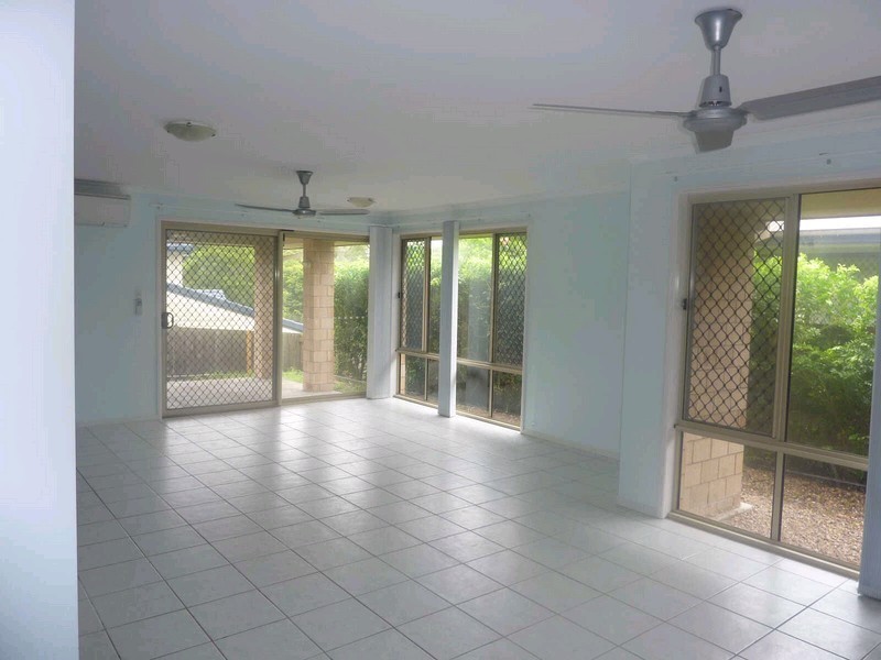 25 Brushwood Circuit, Forest Lake QLD 4078