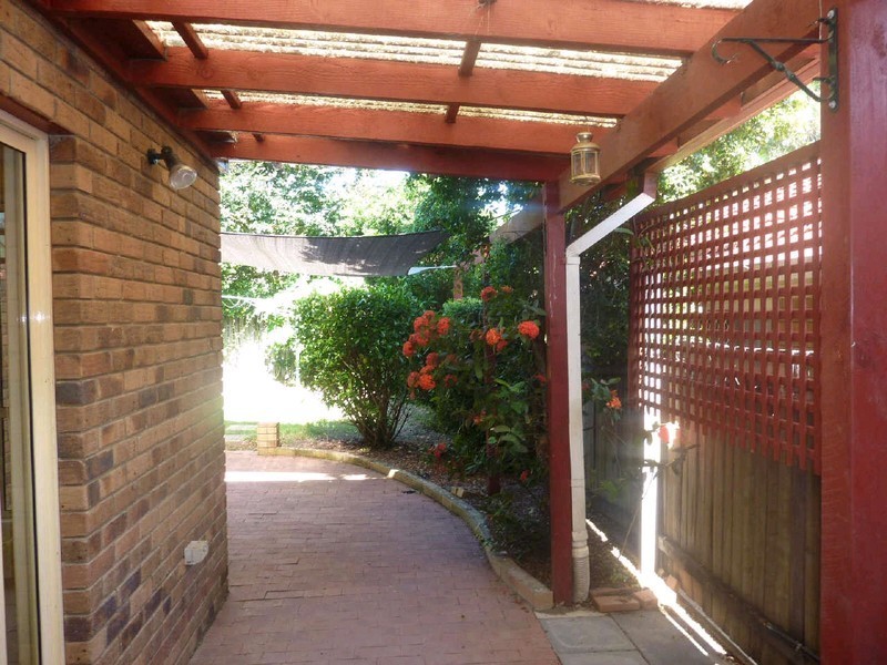 4 Amara Cres, Forest Lake QLD 4078