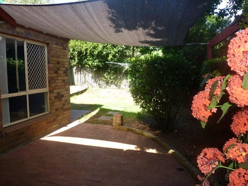 4 Amara Cres, Forest Lake QLD 4078