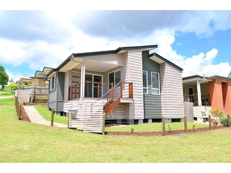 2 Mist Lane, Springfield Lakes QLD 4300