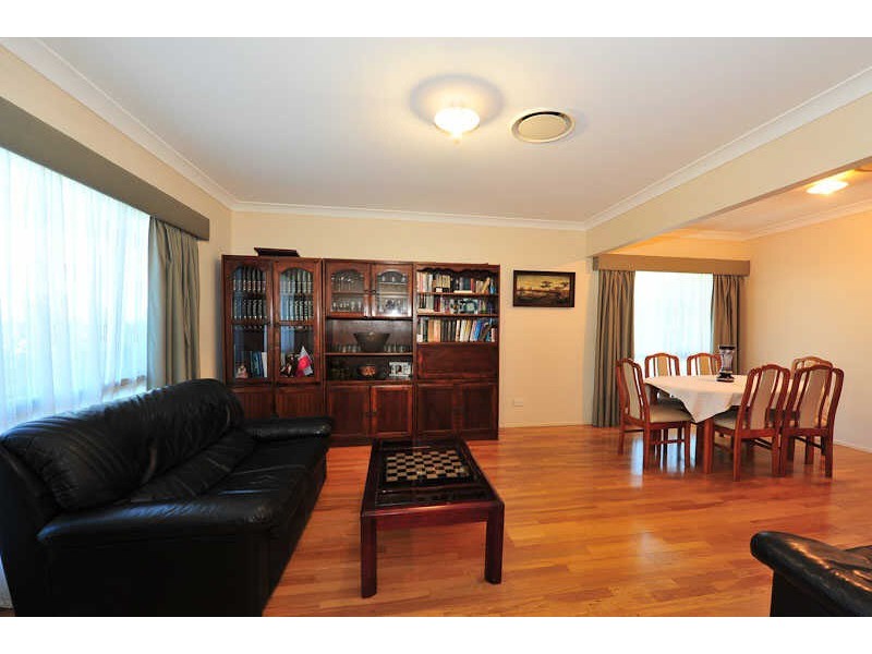 11 Wanderer Crescent, Springfield Lakes QLD 4300