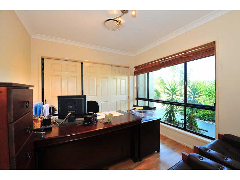 11 Wanderer Crescent, Springfield Lakes QLD 4300