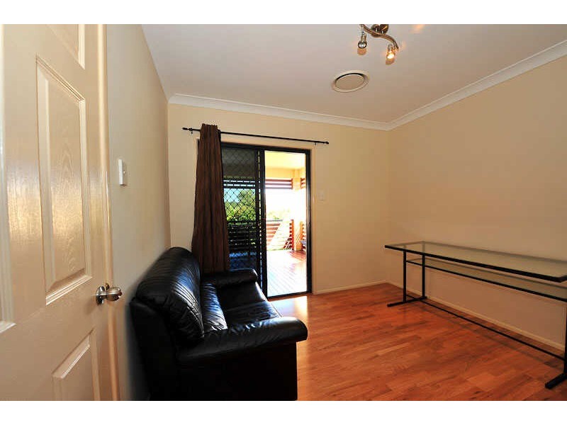 11 Wanderer Crescent, Springfield Lakes QLD 4300