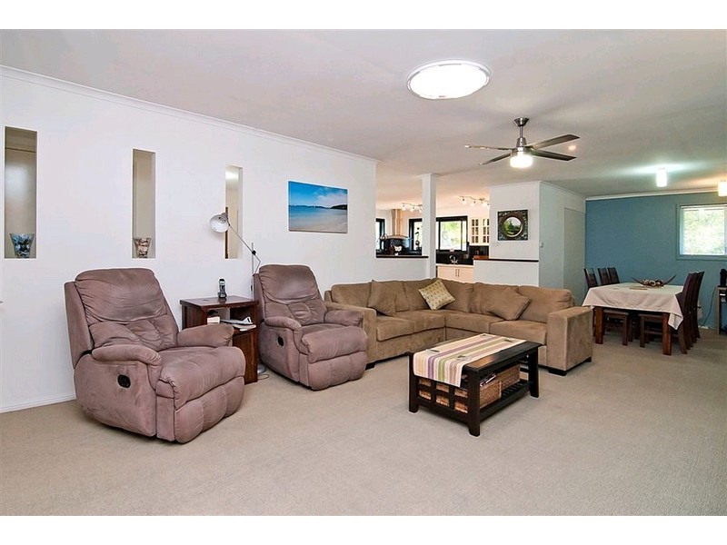 12 Merchant Court, Springwood QLD 4127