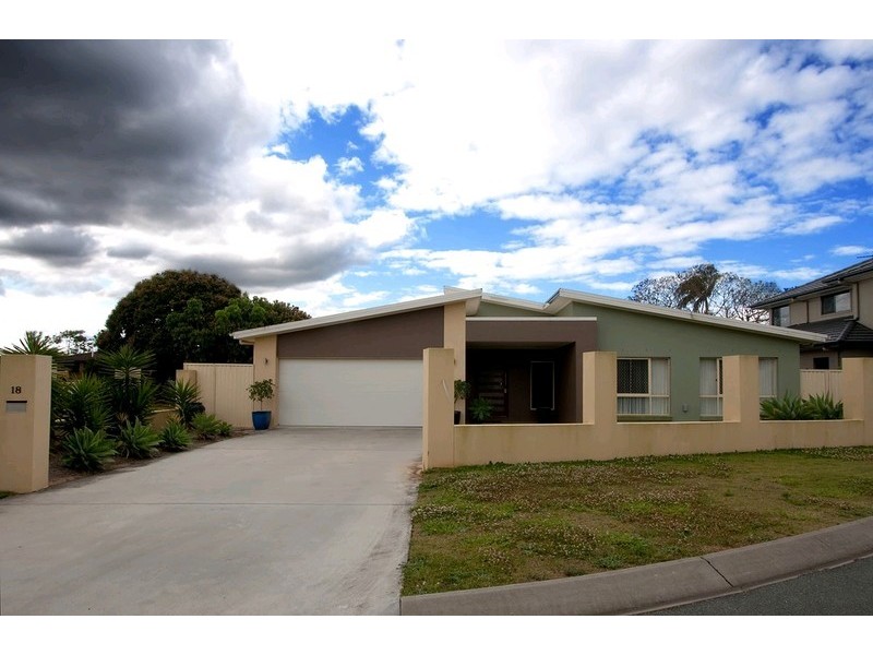 18 Pinnacle Place, Eight Mile Plains QLD 4113