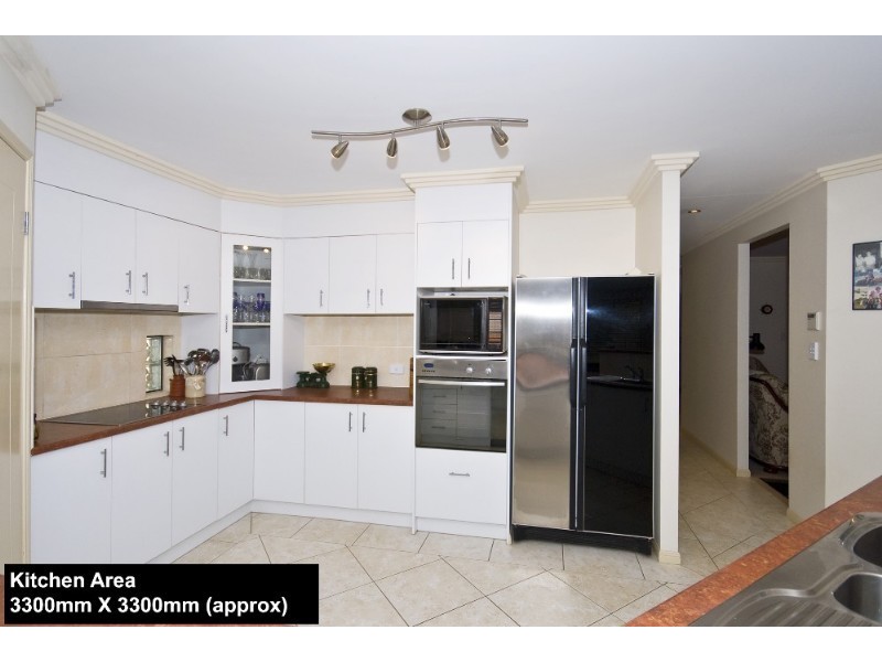 7 Kimbolton Drive, Redland Bay QLD 4165