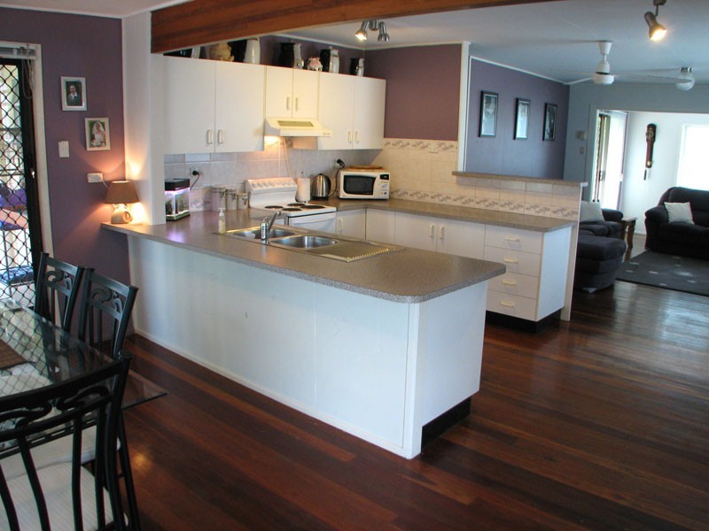 13 Darren Drive, Slacks Creek QLD 4127