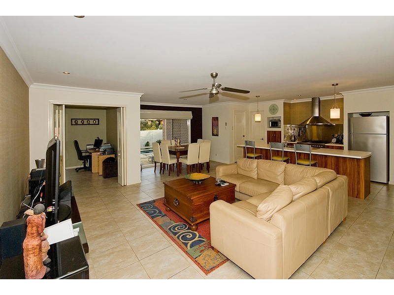 19 Dunamis Ct, Cornubia QLD 4130