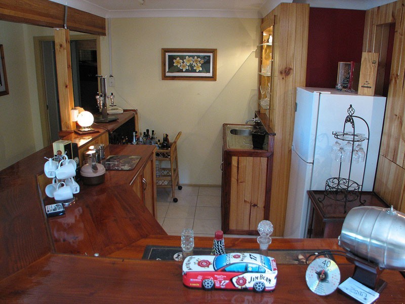 6 Orlando Crescent, Springwood QLD 4127
