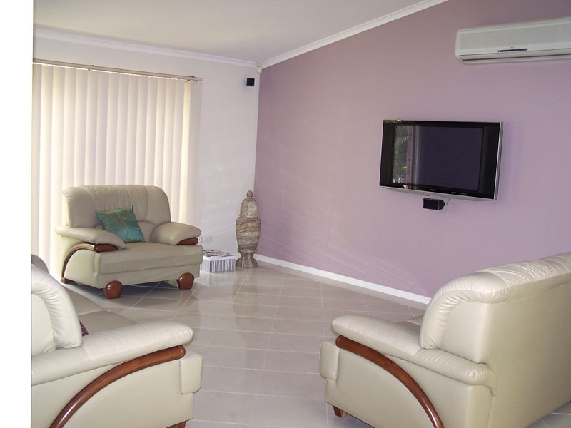 64 John Paul Drive, Daisy Hill QLD 4127