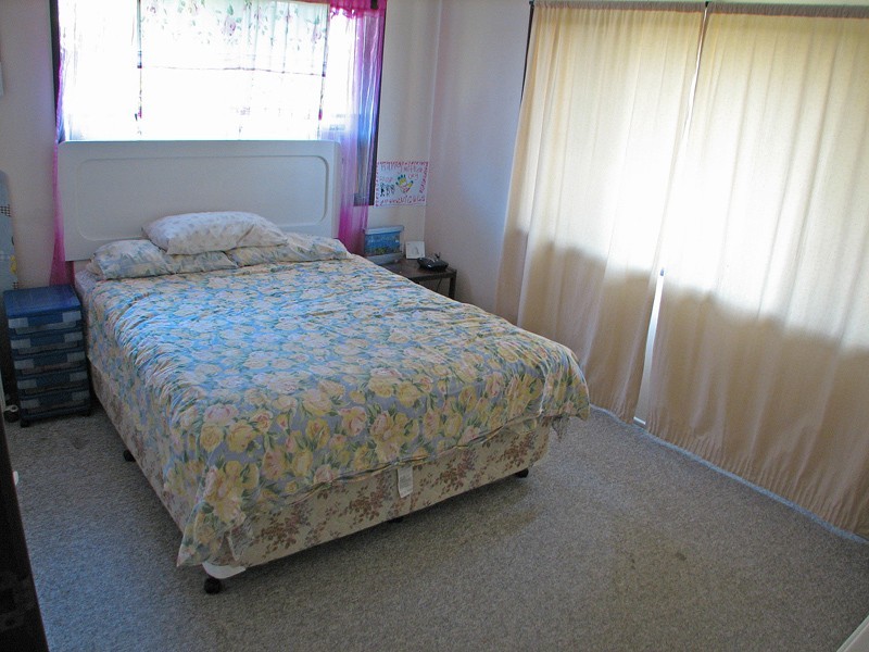 6 Little John Street, Daisy Hill QLD 4127