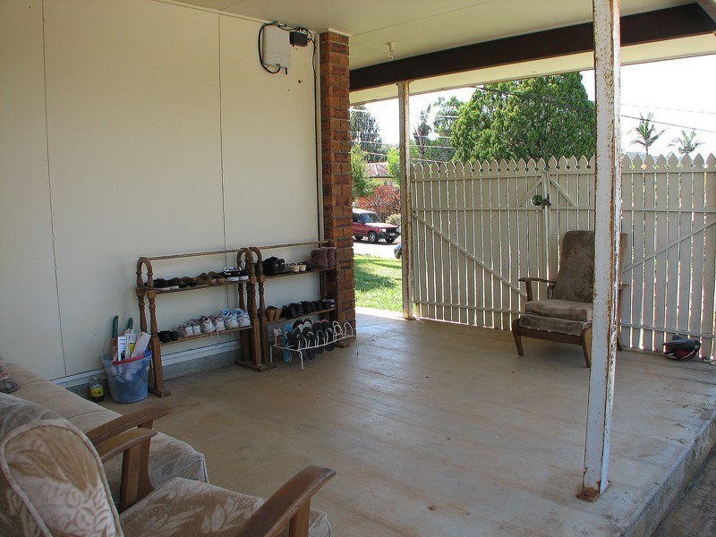 6 Little John Street, Daisy Hill QLD 4127