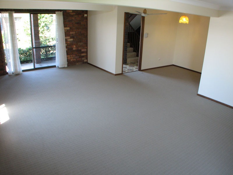 4 Hill Park Crescent, Rochedale South QLD 4123