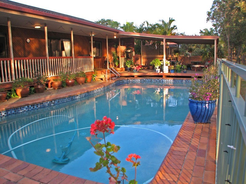 43 Plateau Drive, Springwood QLD 4127