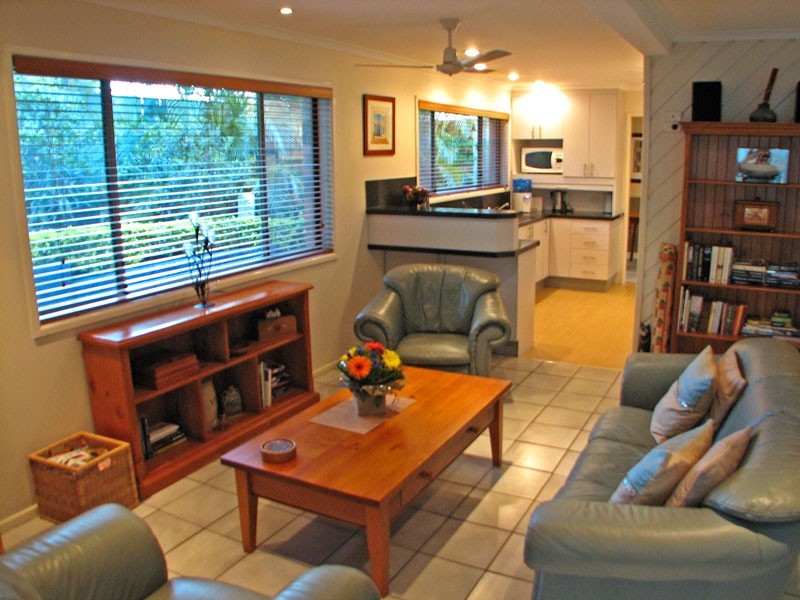 3 Light Street, Springwood QLD 4127